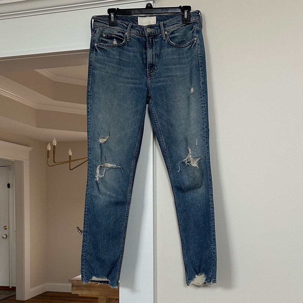 Mother denim size 27 EUC the Flirt style Fray, wash: cold feet